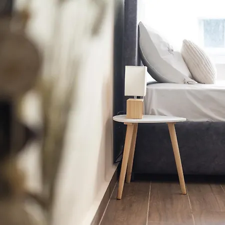 Aristotelous Plaza View *